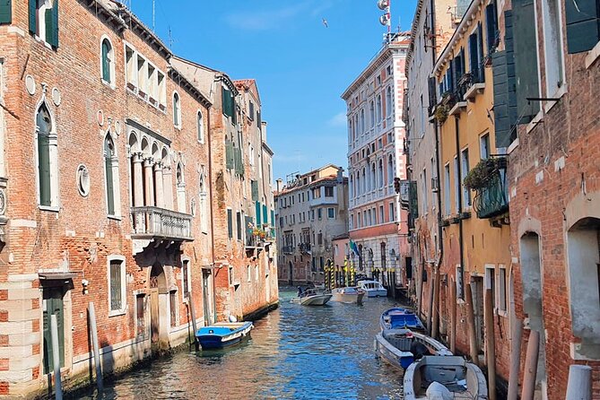 Venice Sightseeing Small Group Walking Tour with a Local Guide - Campo Santa Margherita and the Frari area: art that lingers