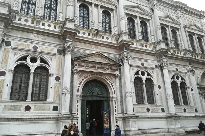 Venice Sightseeing Walking Tour with a Local Expert - Piazza San Marco Finish: Your Free Ticket Moment