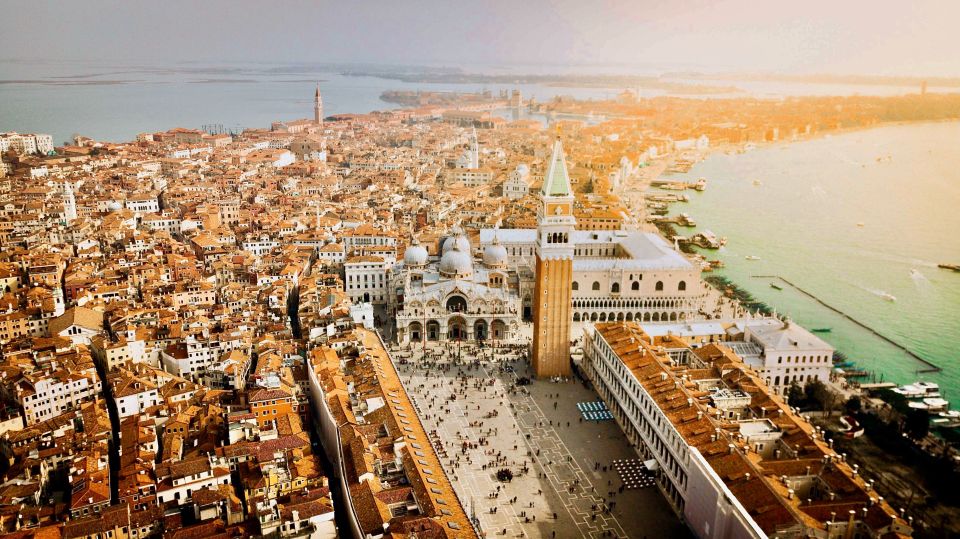 Venice: St. Mark's Basilica and Gondola Morning Tour - First-floor museum and the famous horses: impressive, but confirm coverage