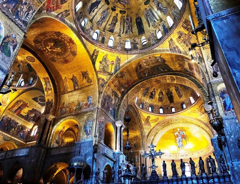 Venice: St. Mark's, Walking Tour and Gondola Combo - Practical notes that can affect your day