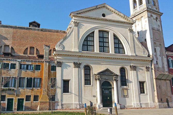 Venice Top attractions Walking Tour along the Canals - Stop 1: Basilica dei Santi Giovanni e Paolo (Venice’s dome on the horizon)