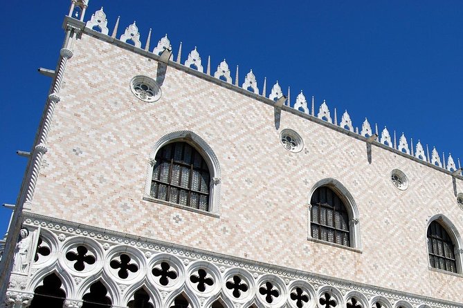 Venice Walking Tour plus Skip the Lines Doge's Palace and St Mark's Basilica Tours - Dress code, security, and what to bring so you don’t lose time