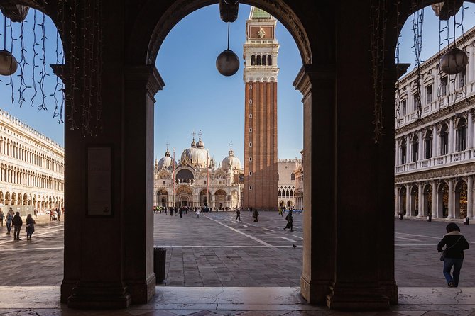 Venice's Best: Basilica, Doge's Palace, Gondola & History Gallery - The History Gallery VR: A Quick Primer Before You Go Full Visual