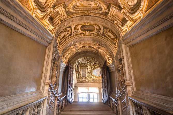 Venice's Best: Basilica, Doge's Palace, Gondola & History Gallery - Group Size, Listening Comfort, and the Pace You Should Expect