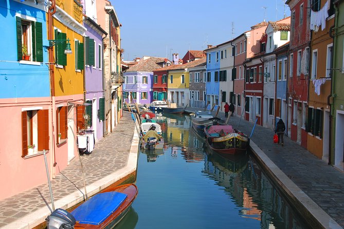 Venice’s Colorful Islands: Private Murano, Burano & Torcello Tour - The guides: where the private part really shows