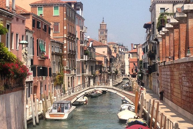 Welcome! Venice Sightseeing kickstart Tour with local guide, small group - San Polo Basics: Understanding the City’s Rules of Living